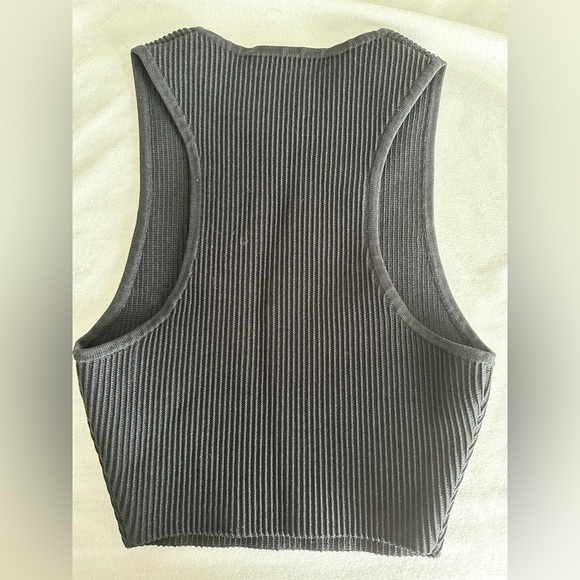 Aritzia Babaton
Rory Sculpt Knit Tank in black - Picture 5 of 5